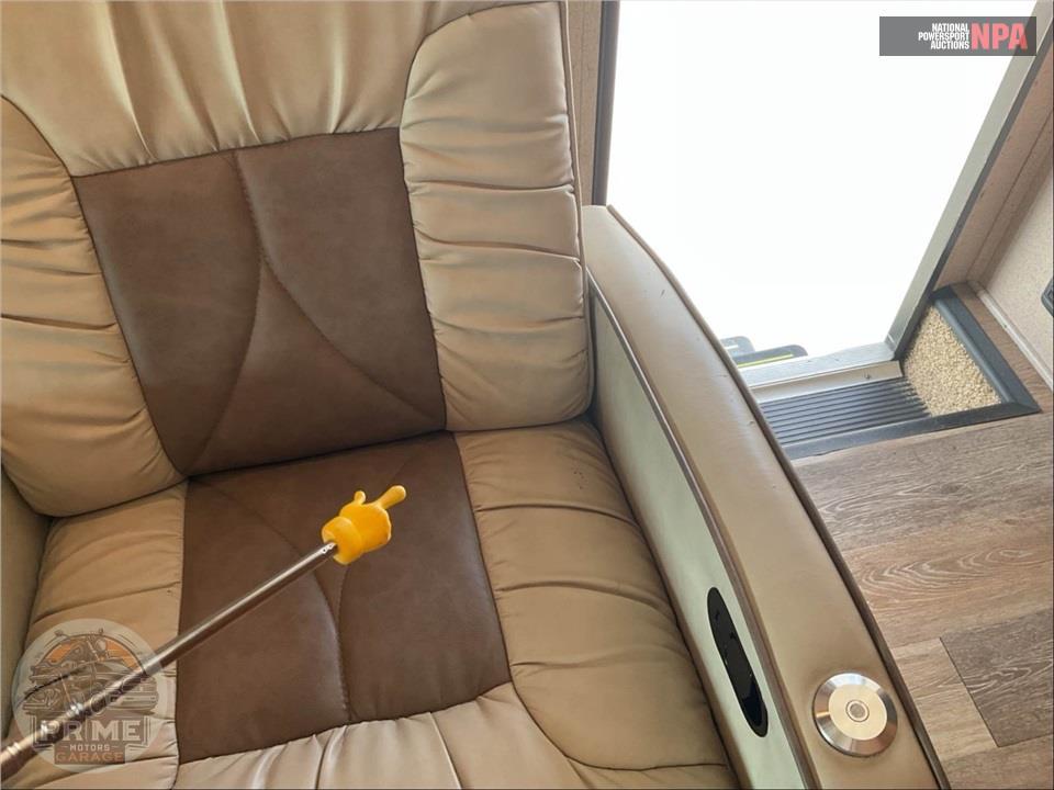 2016 Sunseeker By Forest River M-3050S FORD E450 6.8 LITER — фото 11