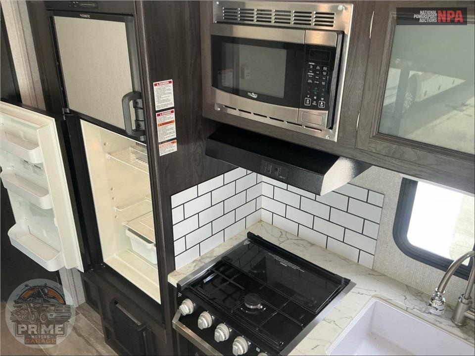 2020 Kodiak By Dutchmen M-227BH - ULTRA LITE SERIES — фото 14