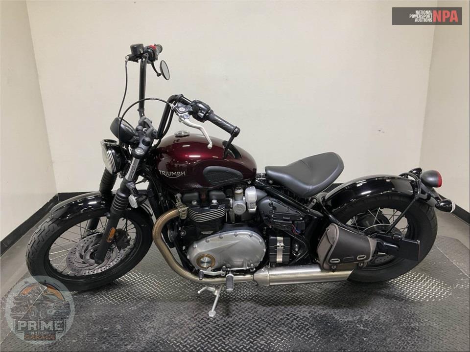 2018 Triumph BONNEVILLE BOBBER (RED/GREEN) — фото 3
