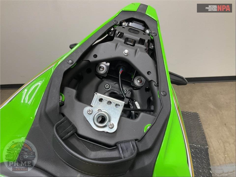 2025 Kawasaki ZX400SSFAL NINJA ZX-4RR (ABS) — фото 13