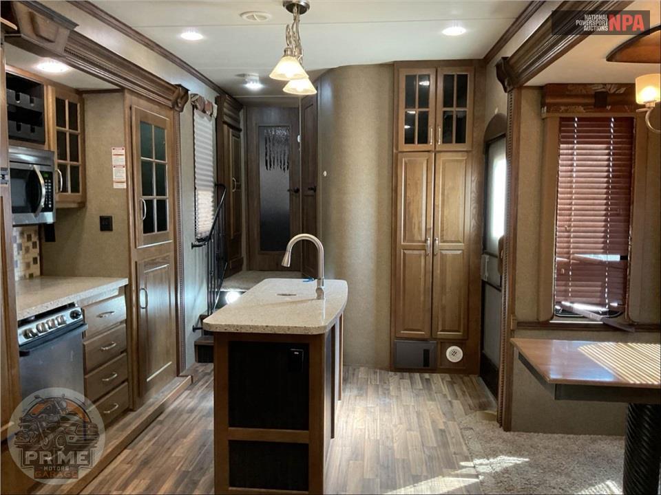 2016 Keystone Rv M-3600 RS - ALPINE FIFTH WHEEL SERIES — фото 9