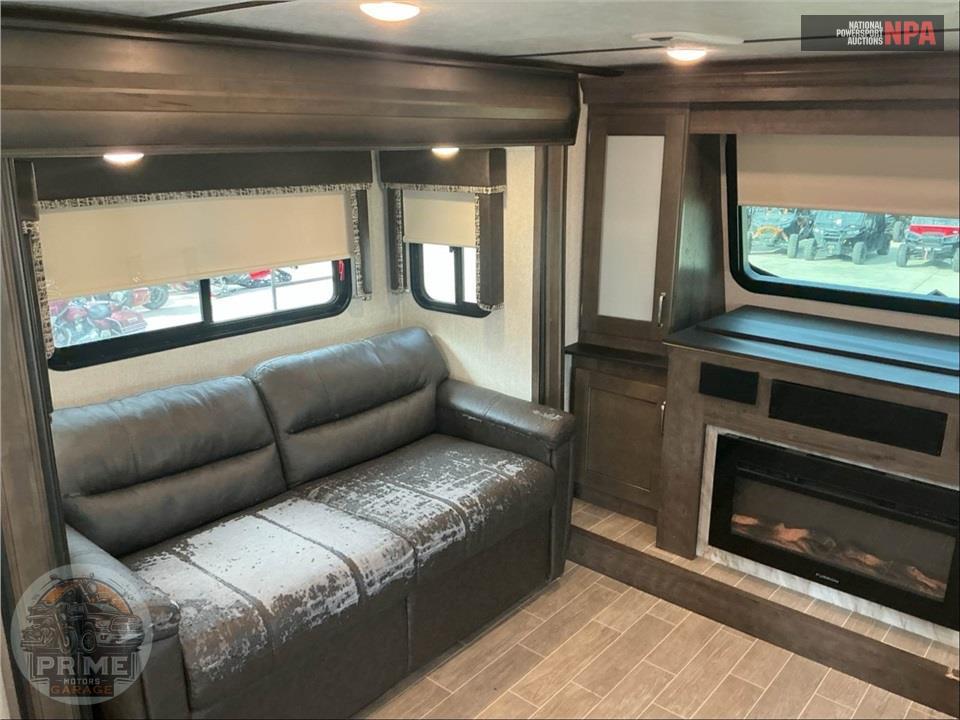 2019 Keystone Rv M-375 FL - MONTANA HIGH COUNTRY FIFTH WHEEL SERIES — фото 7