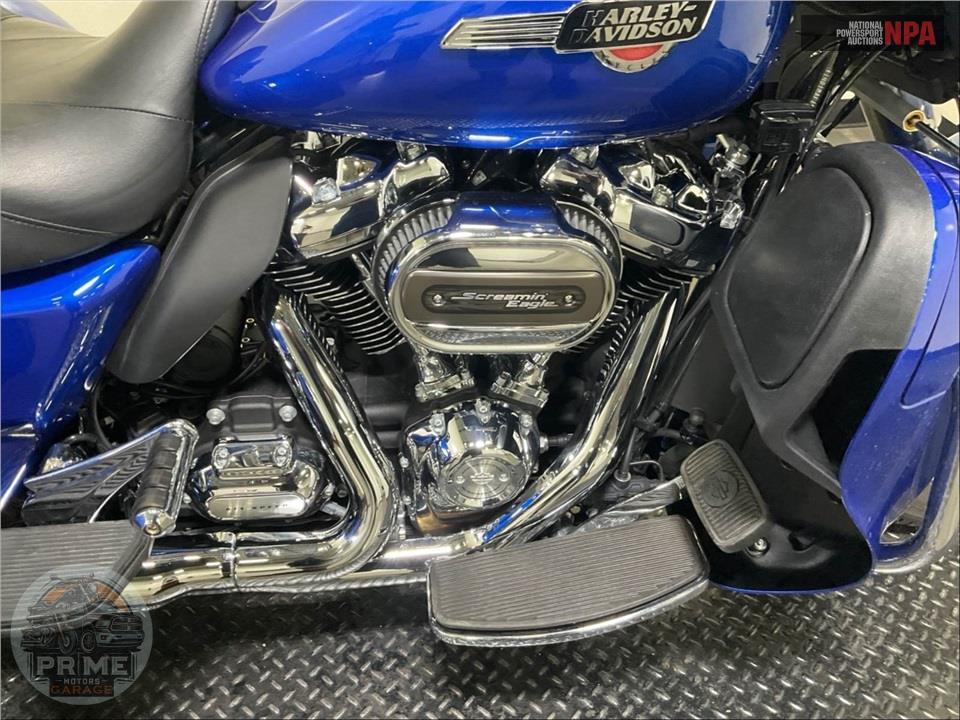 2024 Harley-Davidson FLHTCUTG TRI GLIDE ULTRA CLASSIC — фото 6