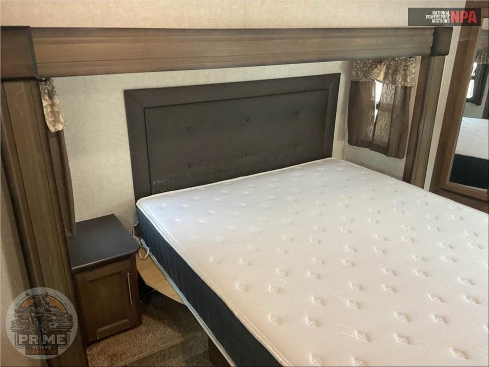 2019 Keystone Rv M-361 RLW - COUGAR FIFTH WHEEL SERIES — фото 13