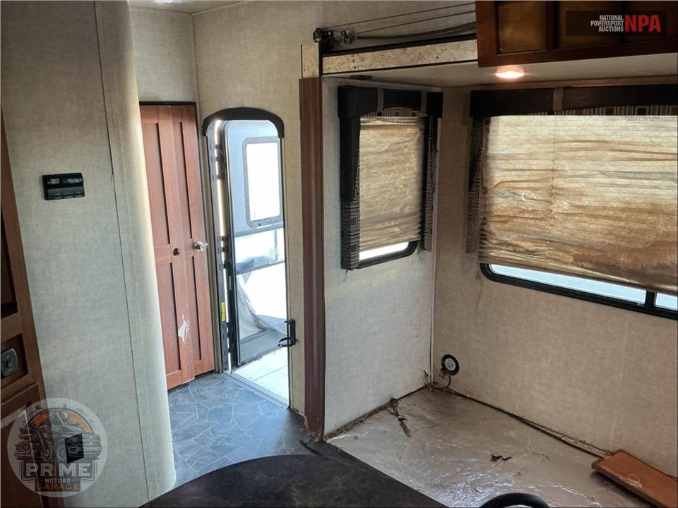 2015 Keystone Rv M-303 - IMPACT TOY HAULER SERIES — фото 5