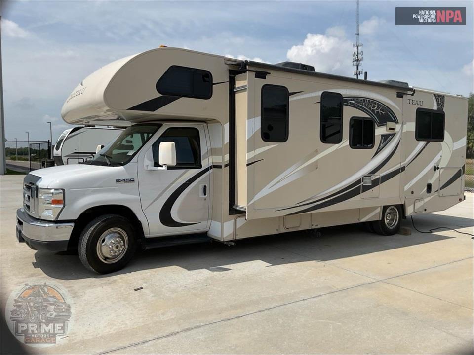 2017 Thor Motor Coach M-28Z E450-V10 - CHATEAU SERIES — фото 2