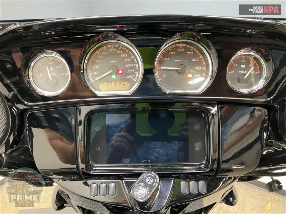 2019 Harley-Davidson FLHXS STREET GLIDE SPECIAL — фото 37
