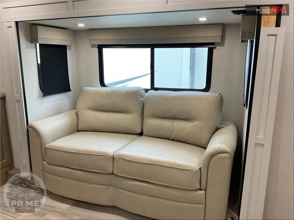 2025 Sandpiper By Forest River M-3990FL - FIFTH WHEEL SERIES — фото 9