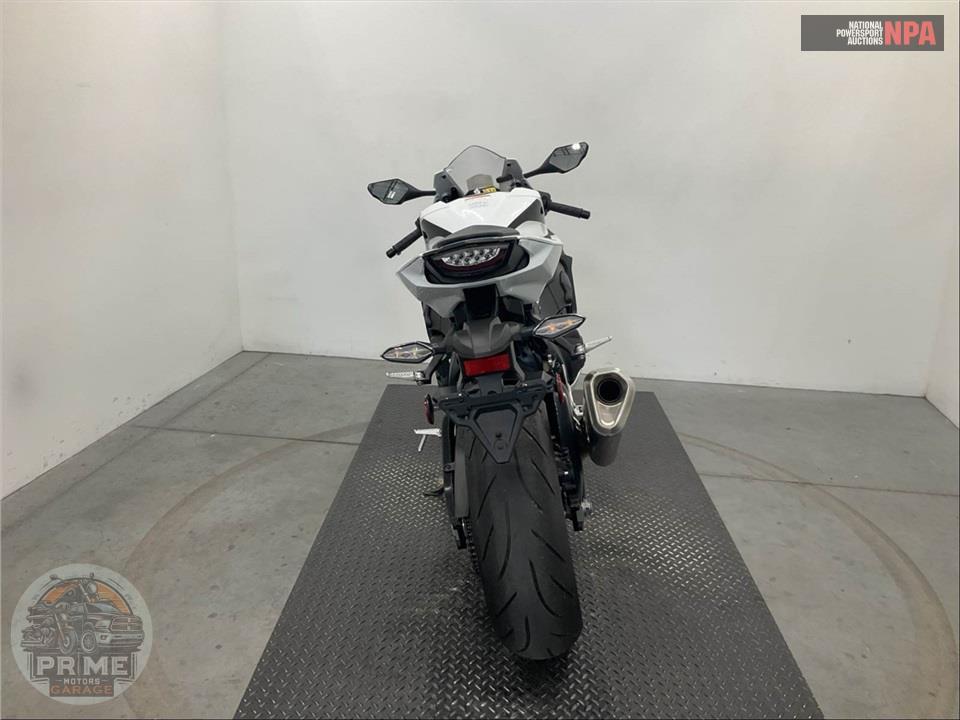 2026 Honda CBR1000RR — фото 4