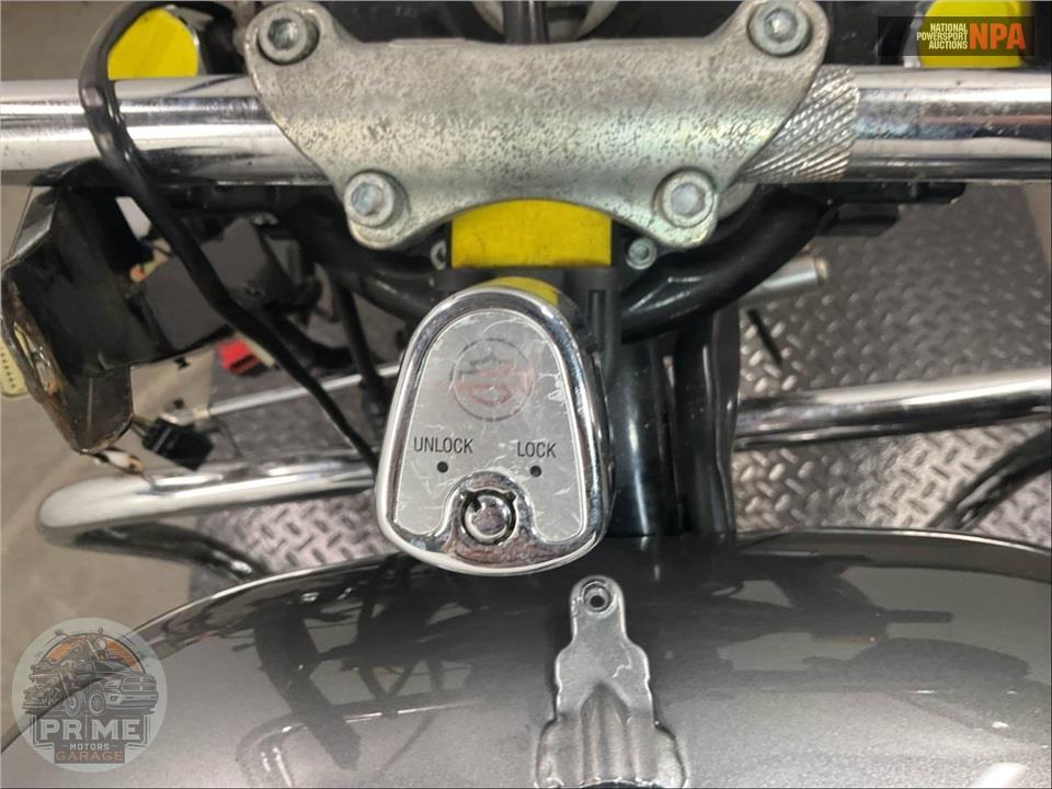 2009 Harley-Davidson FLHTCUTG TRIGLIDE ULTRA CLASSIC — фото 11