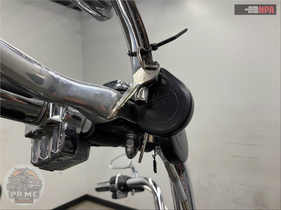 2011 Harley-Davidson FLHRC ROAD KING CLSC — фото 10