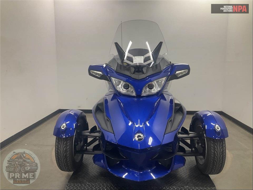 2012 Can-Am SPYDER RT-S SE5 — фото 2