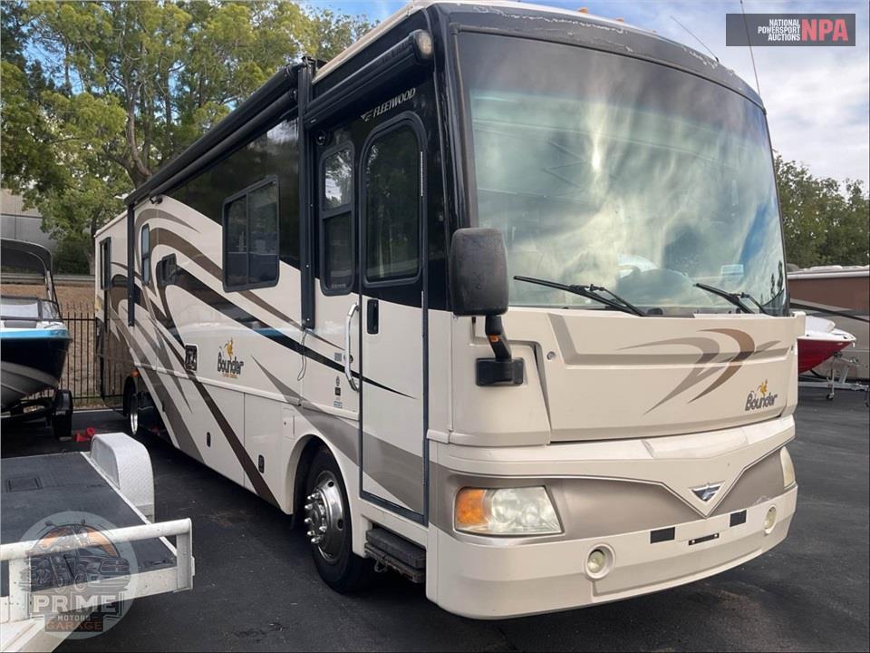 2008 Bounder M-38S FREIGHTLINER 325HP — фото 1