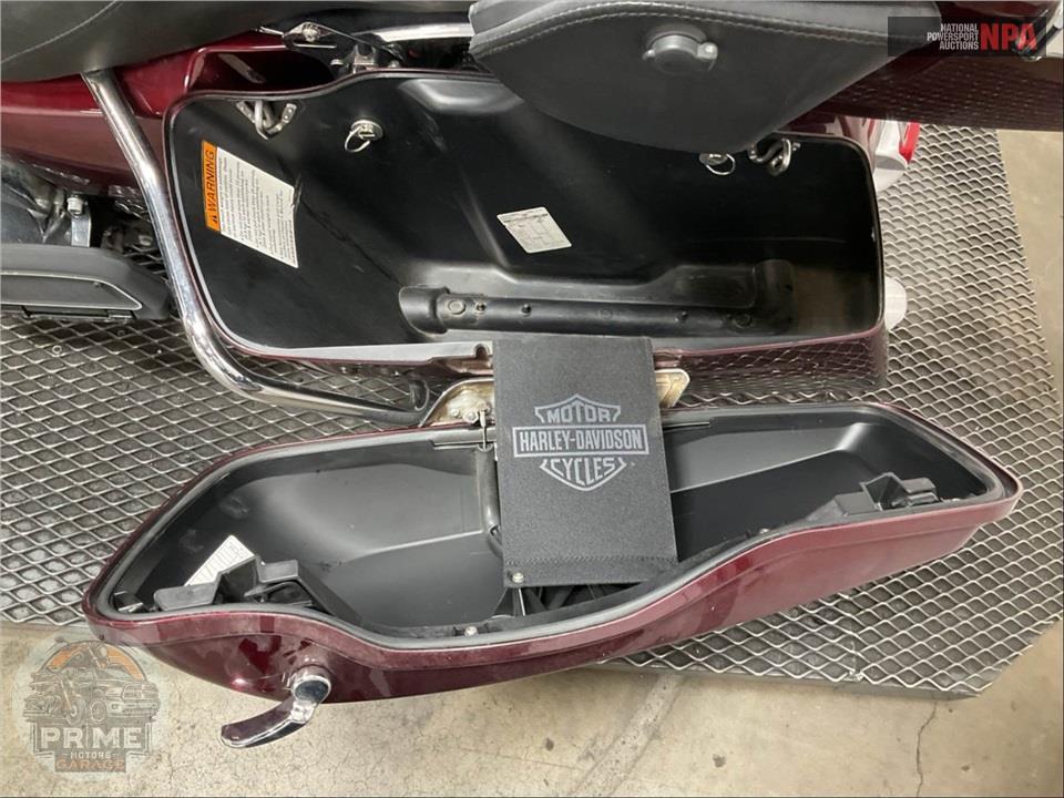 2014 Harley-Davidson FLHTK ELECTRA GLIDE ULTRA LIMITED — фото 18