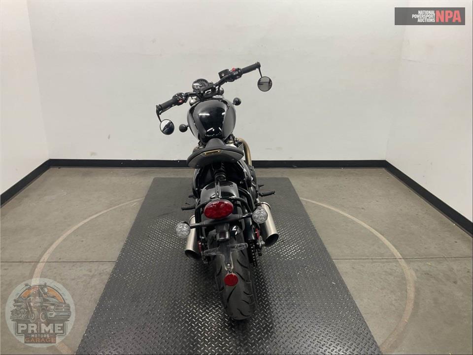 2022 Triumph BONNEVILLE BOBBER — фото 4