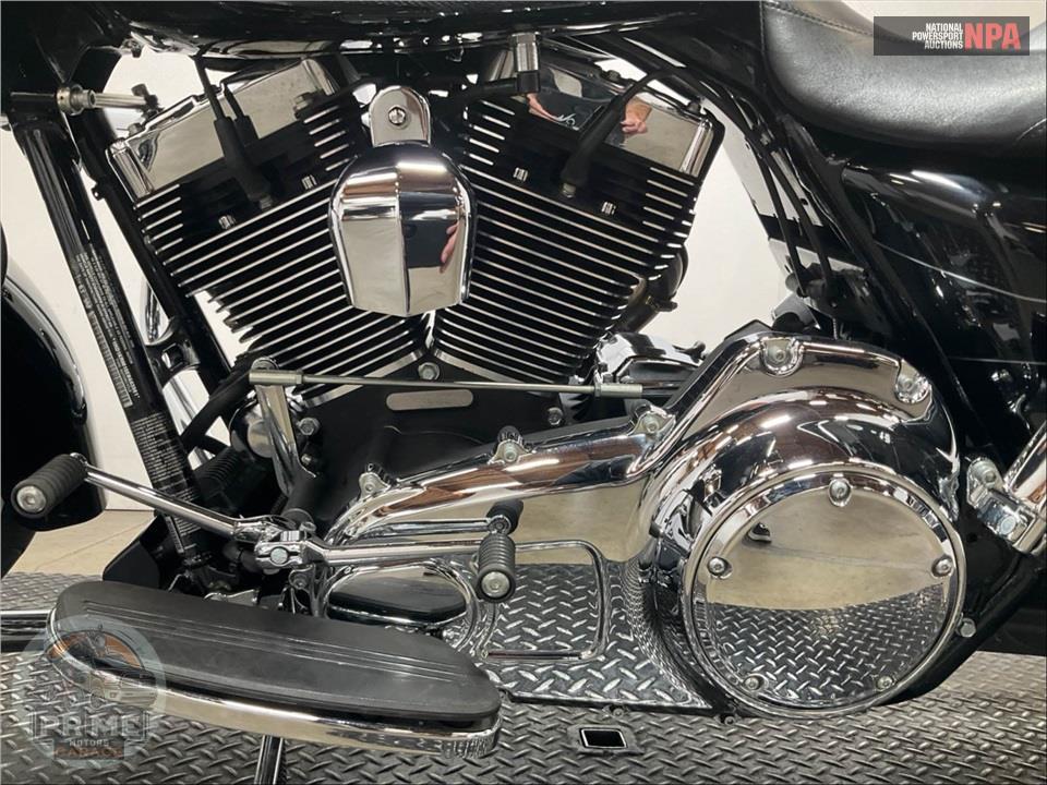 2014 Harley-Davidson FLHXS STREET GLIDE — фото 7