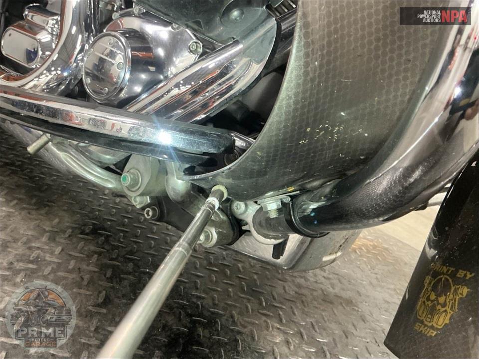 2015 Harley-Davidson FLTRUSE CVO ROAD GLIDE ULTRA — фото 17