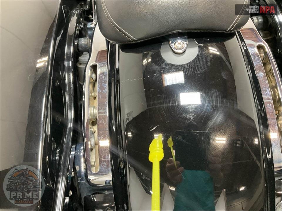 2019 Harley-Davidson FLHX STREET GLIDE — фото 17