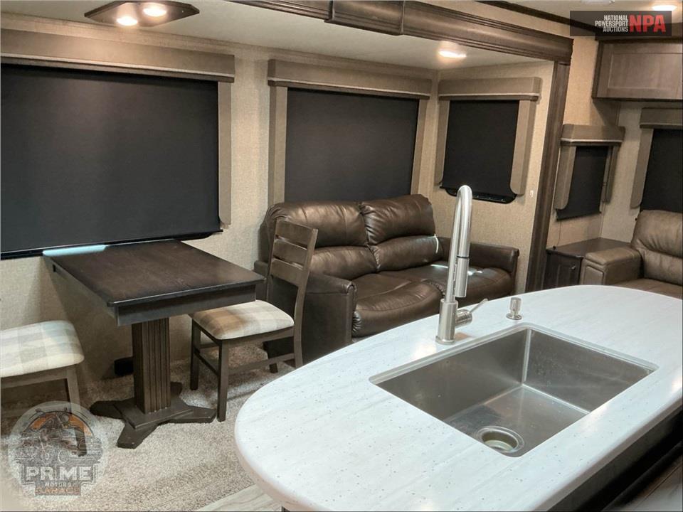 2022 Grand Design Recreational Vehicles M-315RLTS - REFLECTION SERIES — фото 7