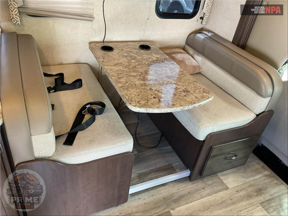 2017 Thor Motor Coach M-29FE E450-V10 - FREEDOM ELITE SERIES — фото 11