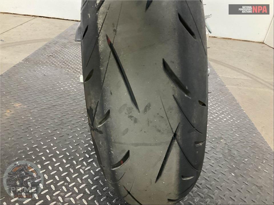 2024 Honda CBR650R E-CLUTCH — фото 18