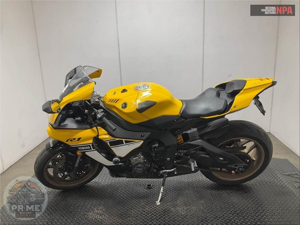 2016 Yamaha YZF-R1 — фото 3
