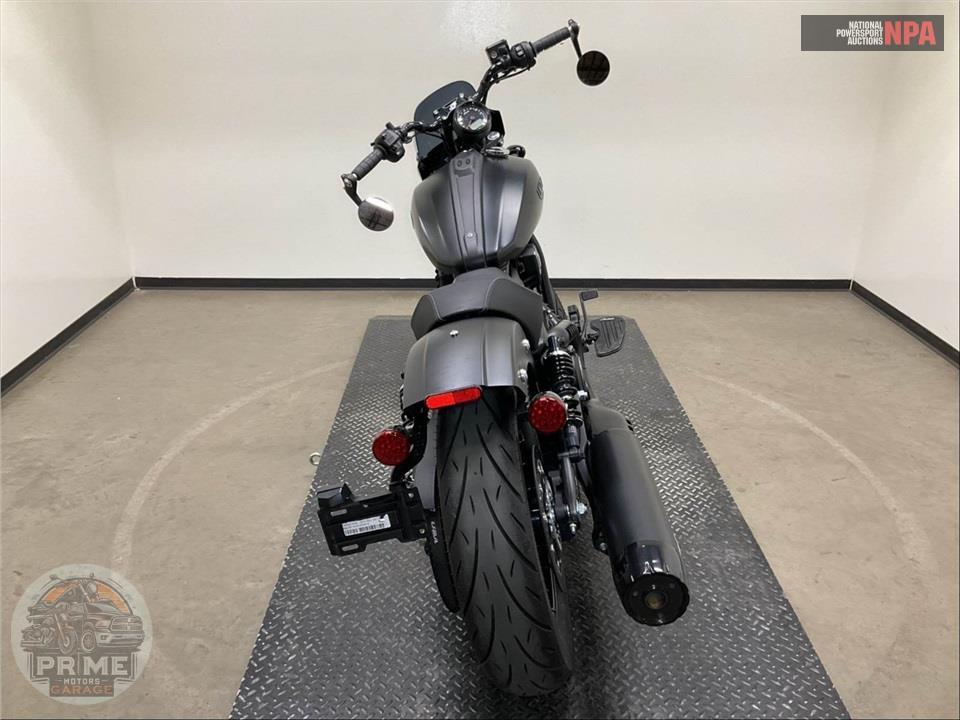 2025 Indian Motorcycle SPORT SCOUT LIMITED (BLACK) — фото 4