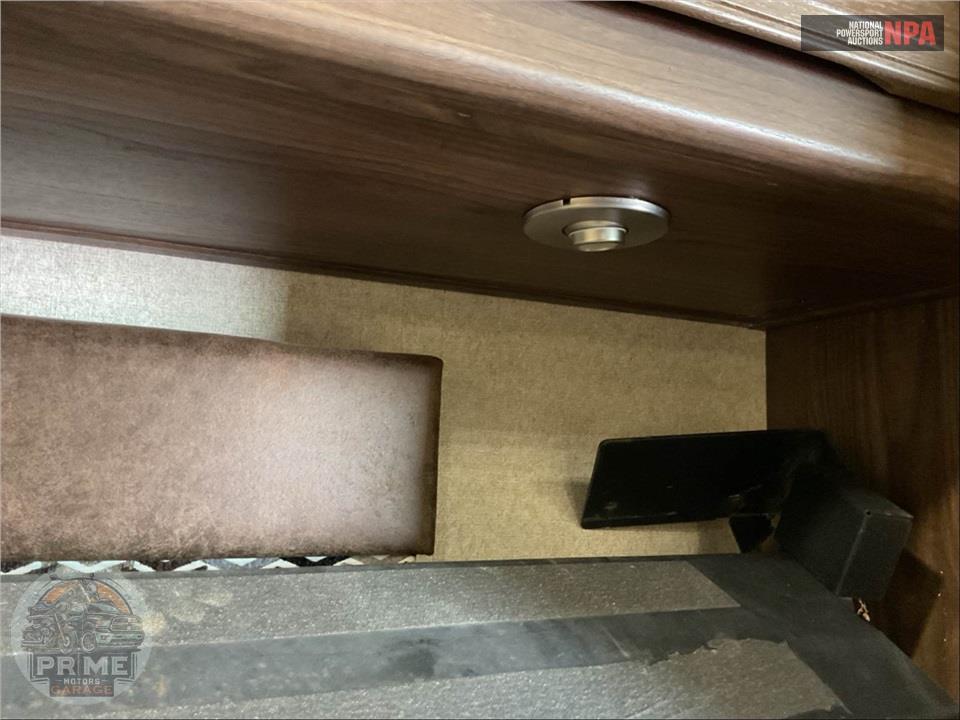 2019 Rockwood By Forest River M-8299BS - SIGNATURE FIFTH WHEEL SERIES — фото 18