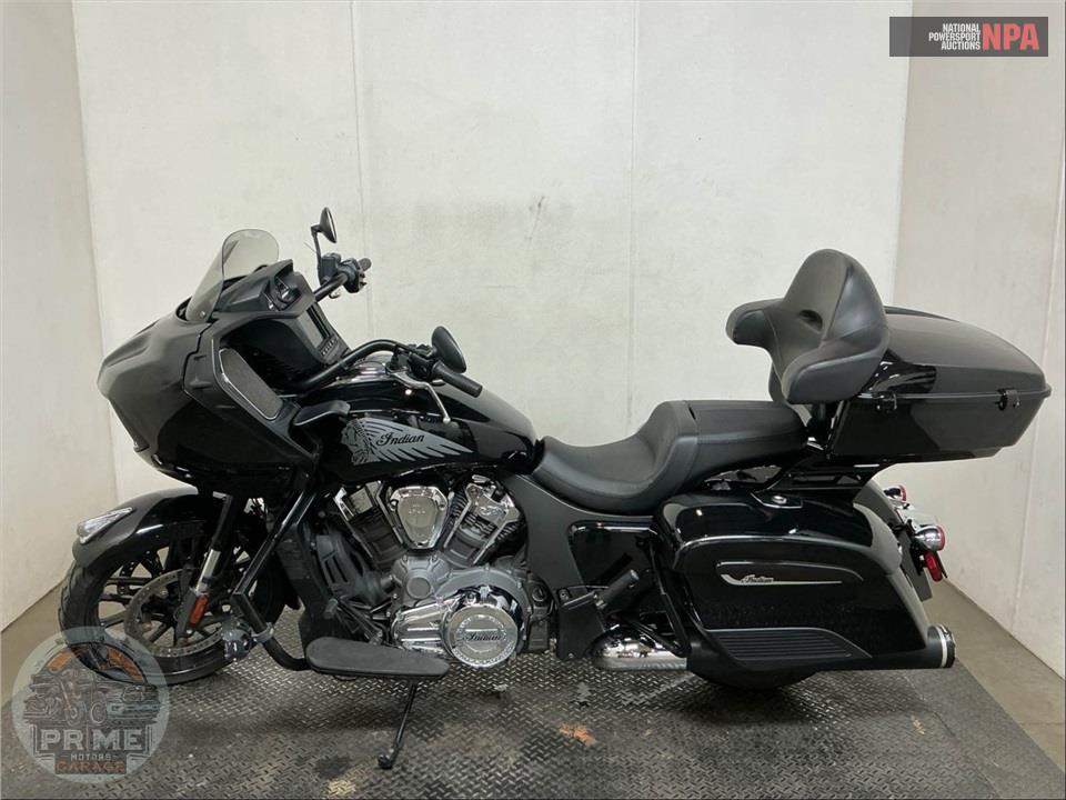 2022 Indian Motorcycle CHALLENGER (BLACK) — фото 3