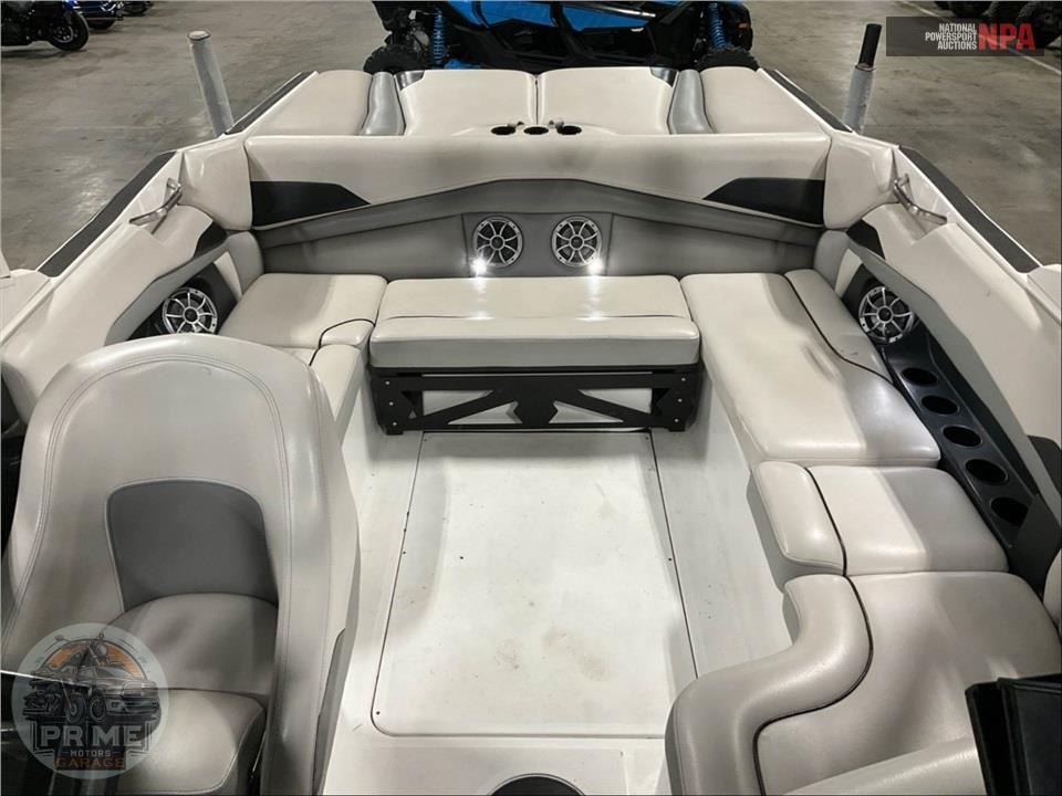 2015 Axis Wake Research A22(*) L=22/E=1 450HP MON IB — фото 23