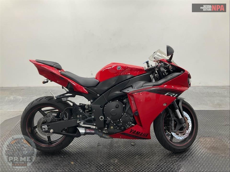 2014 YAMAHA YZF-R1 (RAPID RED/MATTE GRAY)