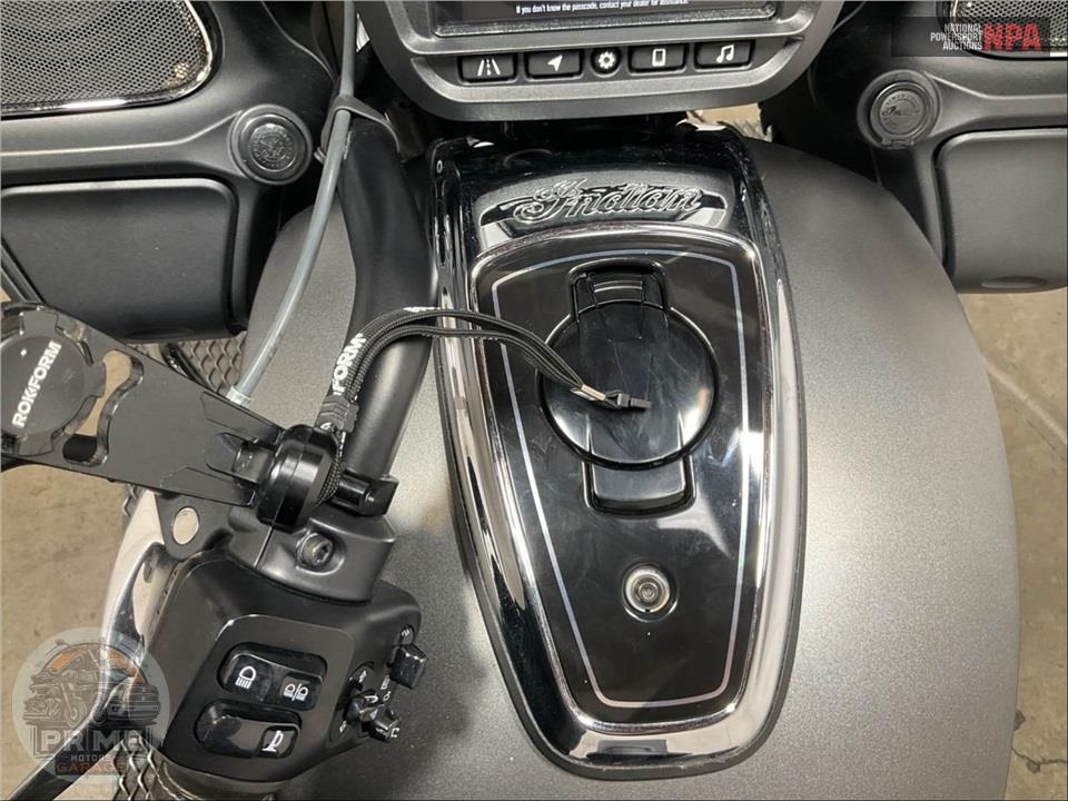 2021 Indian Motorcycle CHALLENGER (BLACK) — фото 15