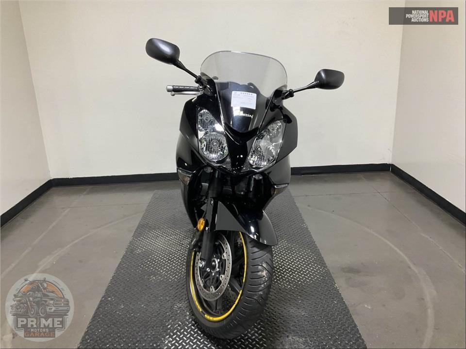 2009 Honda VFR8009 INTERCEPTOR — фото 2