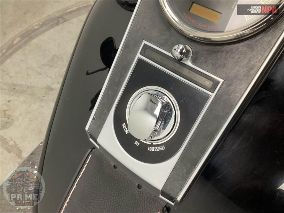 2015 Harley-Davidson FLSTFB FAT BOY LO — фото 15