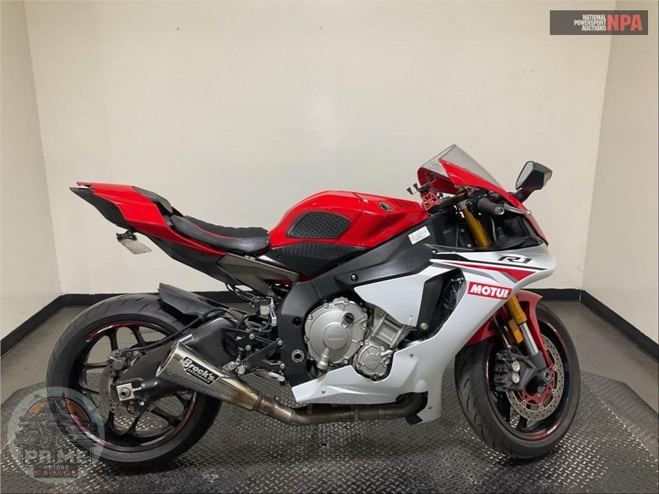 2015 Yamaha YZF-R1 — фото 1