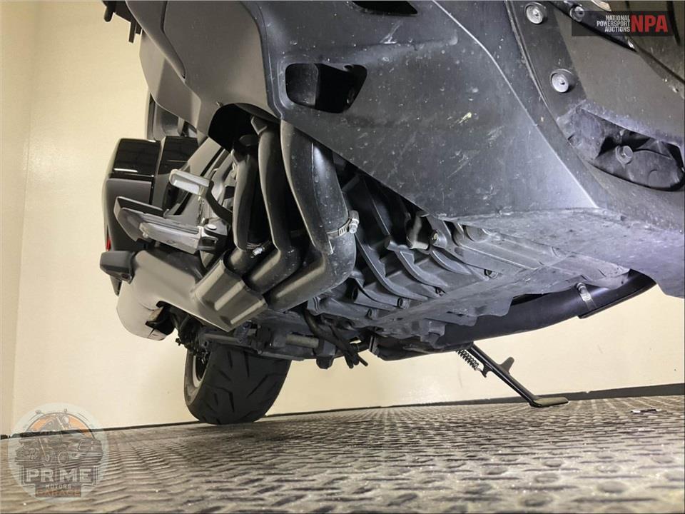 2023 Honda GL1800D GOLDWING TOUR DCT — фото 11