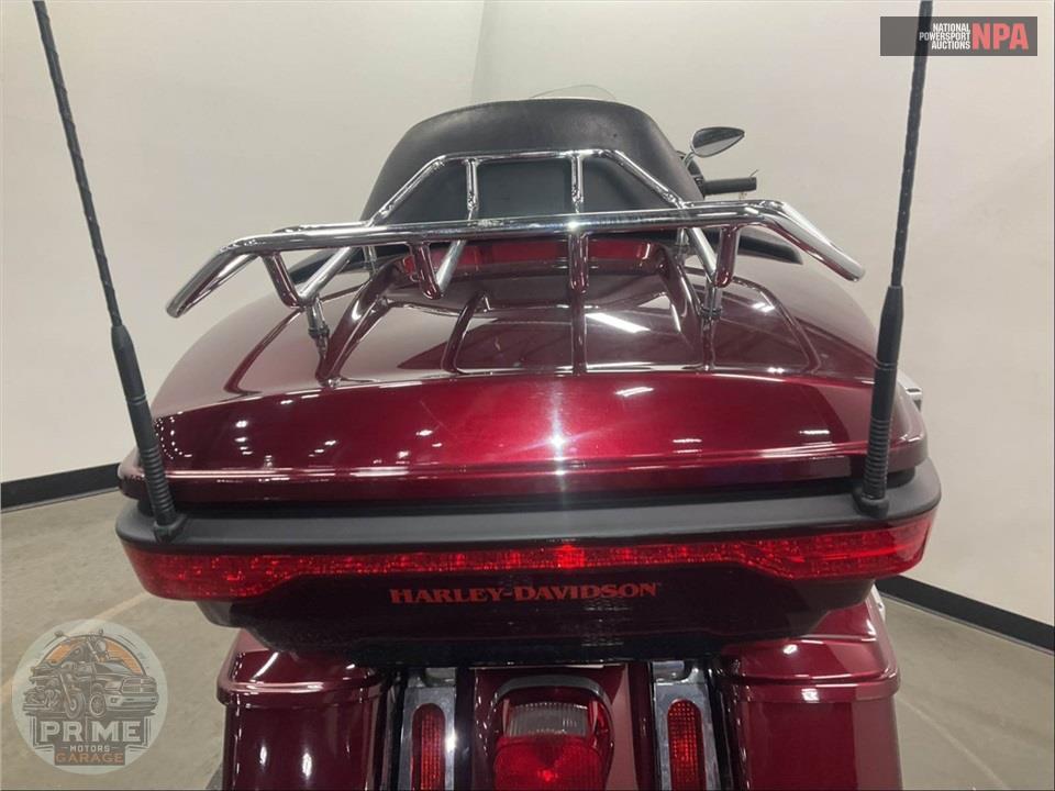 2015 Harley-Davidson FLHTK ELECTRA GLIDE ULTRA LIMITED — фото 30