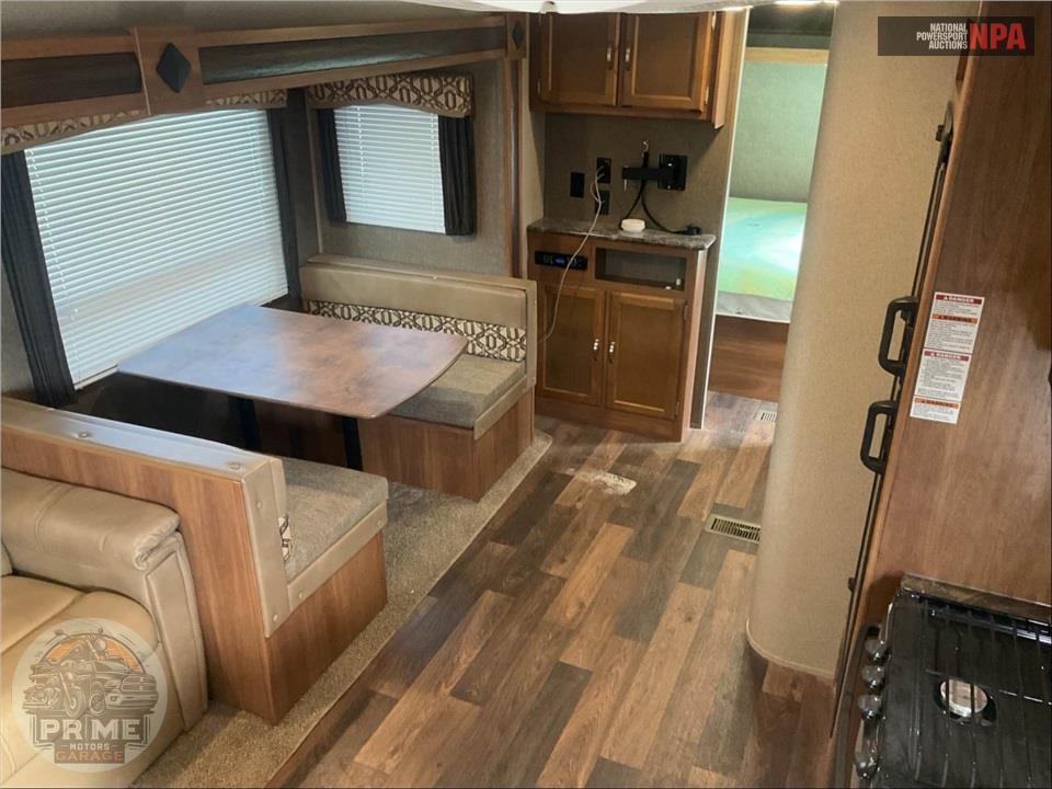 2017 Keystone Rv M-2660 RL - SUMMERLAND SERIES — фото 8