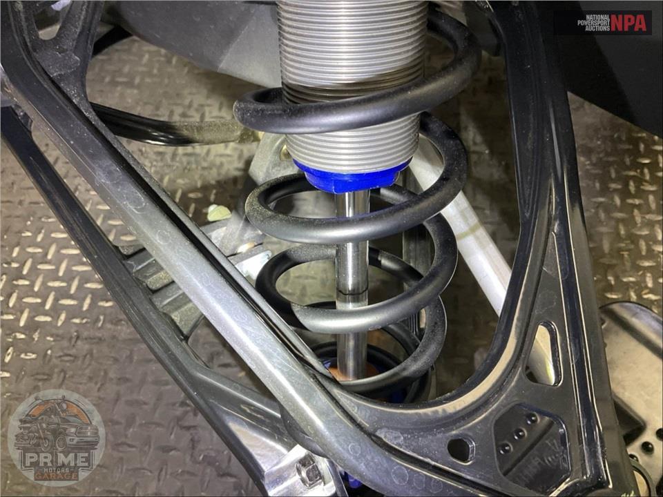 2026 Polaris 850 RMK KHAOS 155 — фото 10