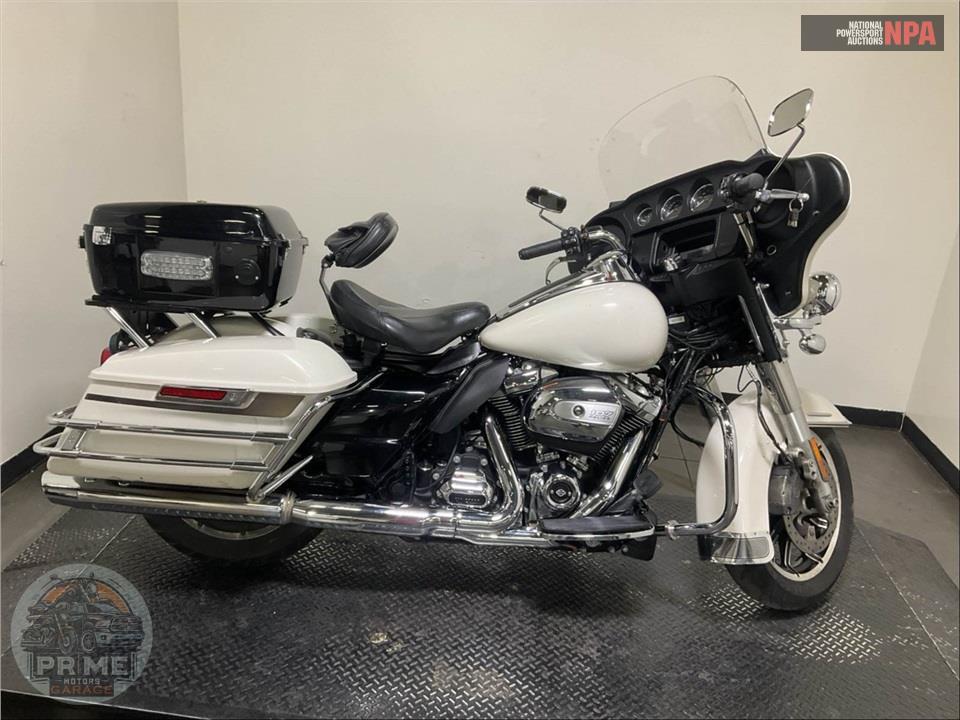 2017 Harley-Davidson FLHTP POLICE ELECTRA GLIDE — фото 1
