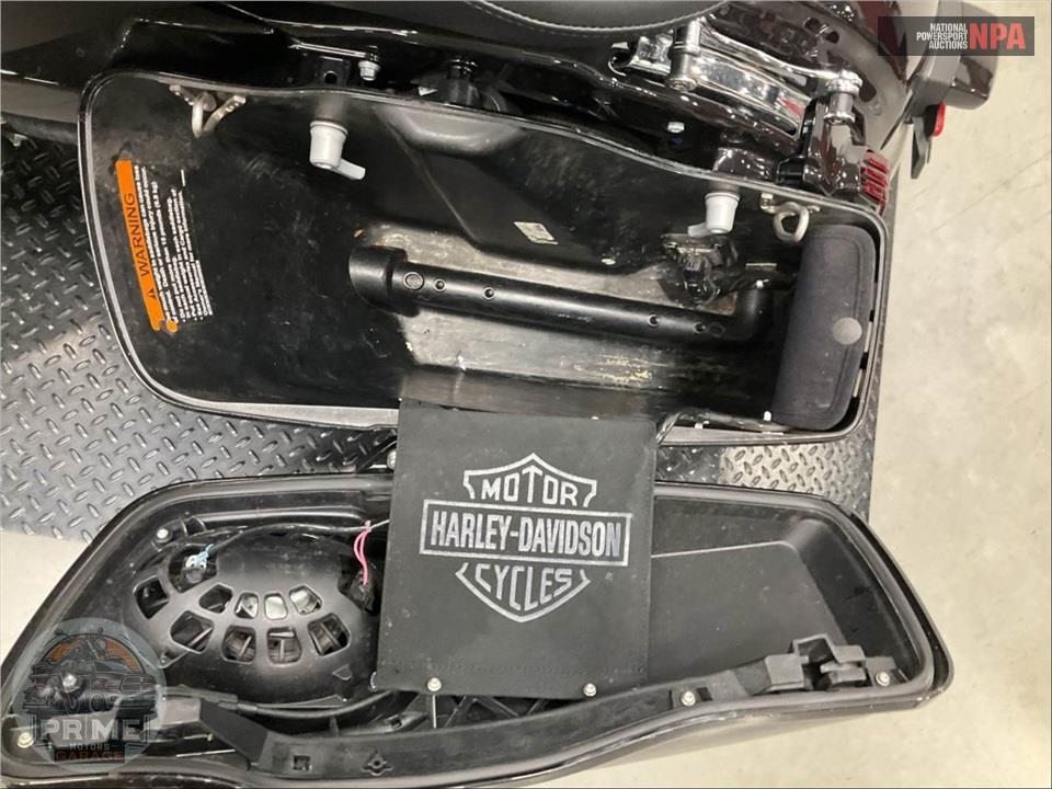 2020 Harley-Davidson FLHXSE CVO STREET GLIDE — фото 26