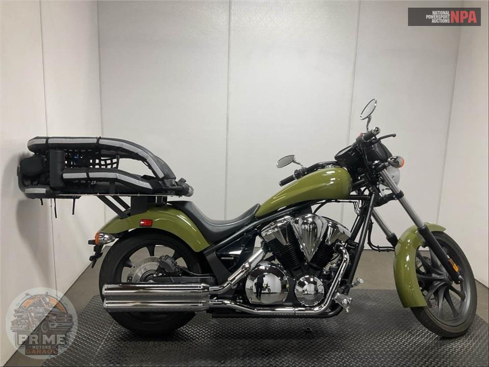 2025 Honda VT1300CXA FURY — фото 1