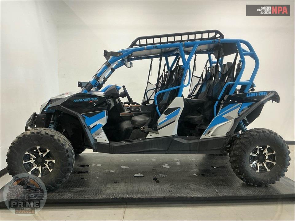 2017 Can-Am MAVERICK MAX 1000R X MR (HYPER SILVER, BLACK & OCTANE BLUE) — фото 3