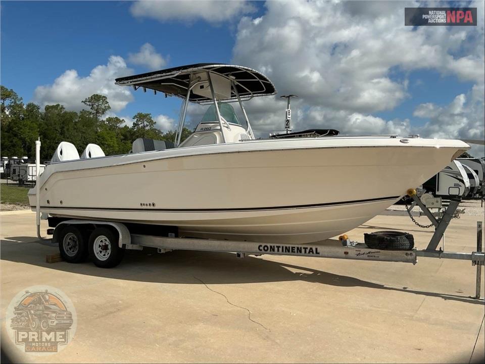 2004 Robalo 260 CENTER CONSOLE L=26/E=2-200HP SUZUKI OB — фото 1