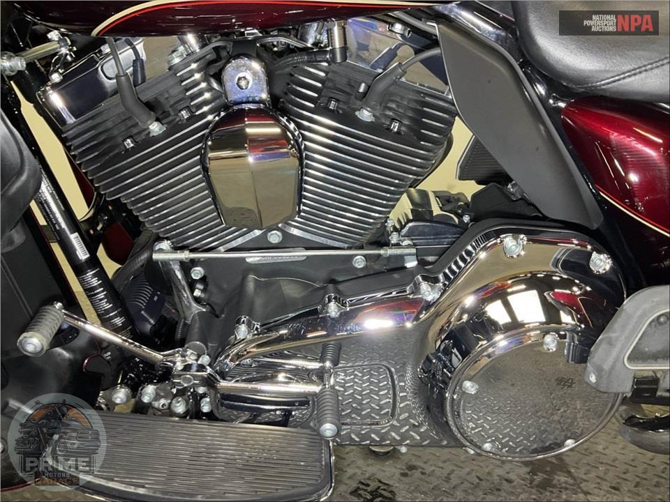 2015 Harley-Davidson FLHTCU ULTRA CLASSIC ELECTRA GLIDE — фото 7