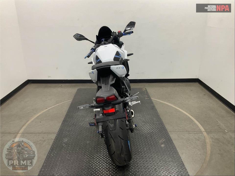 2026 Suzuki GSX800FRQM6 GSX-8R — фото 4