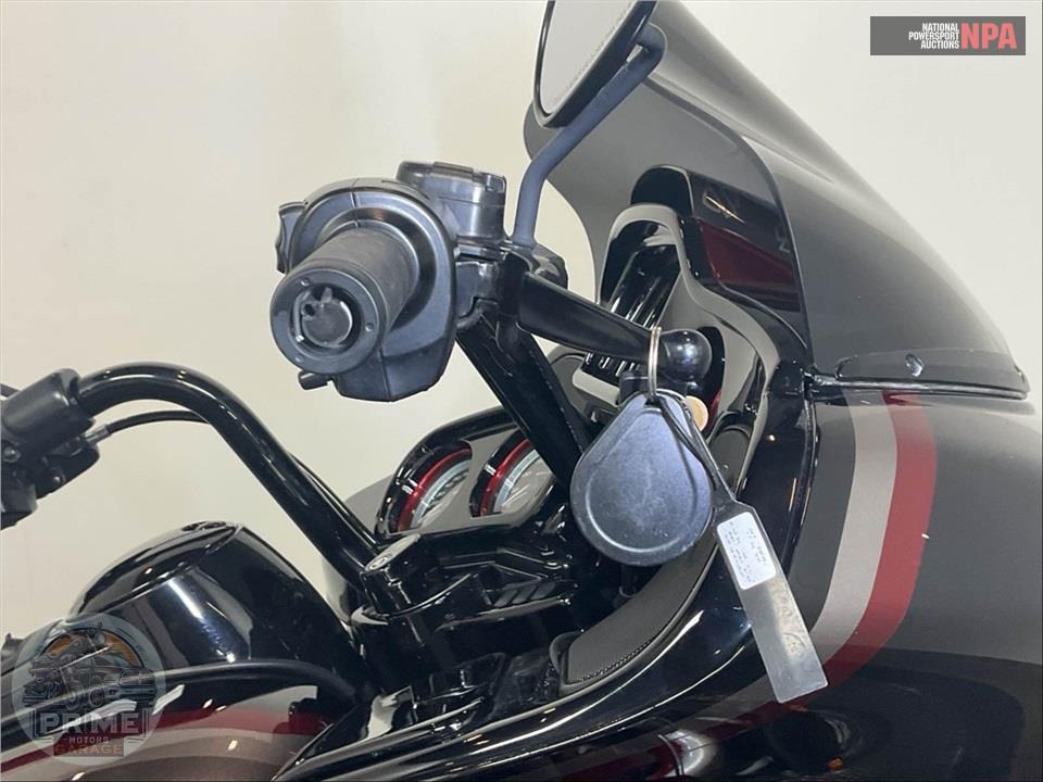 2024 Harley-Davidson FLTRK ROAD GLIDE LIMITED — фото 13