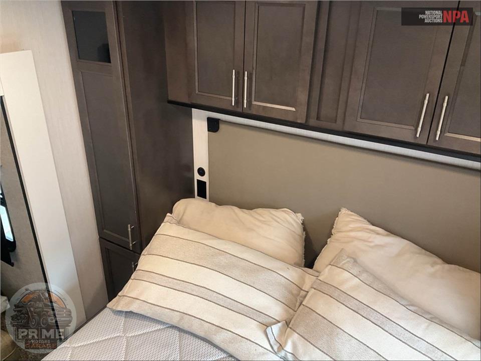 2024 Cedar Creek M-380MUD - FIFTH WHEEL SERIES — фото 14