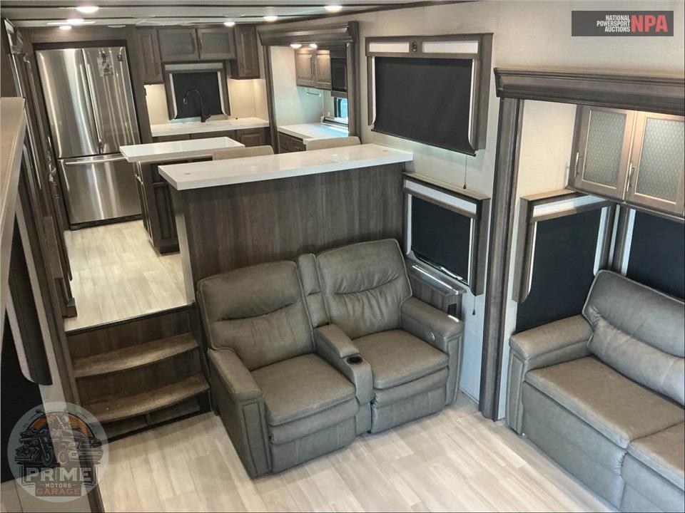 2021 Grand Design Recreational Vehicles M-390RK - SOLITUDE FIFTH WHEEL SERIES — фото 6