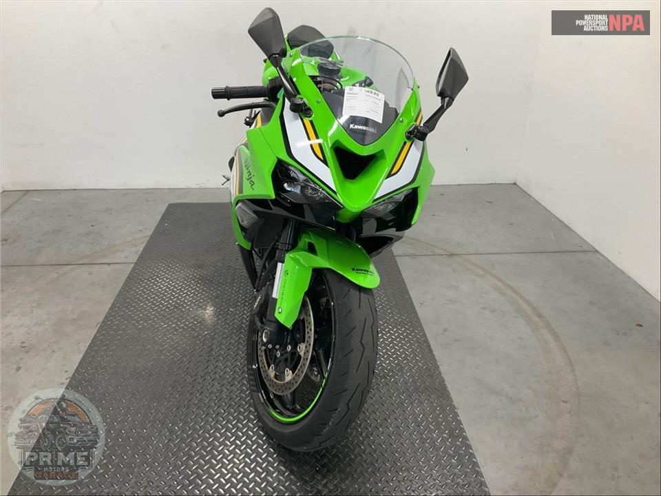 2025 Kawasaki ZX636JSFAL NINJA ZX-6R KRT (ABS) — фото 2